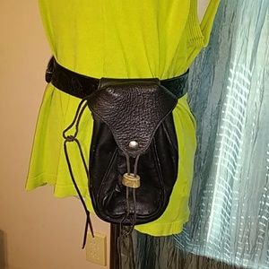 VINTAGE BLACK LEATHER BELT PURSE POUCH